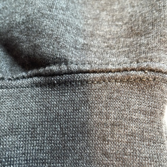 Tom Brady Tampa Buccaneers football gray soft hoodie sweatshirt. - Picture 12 of 16